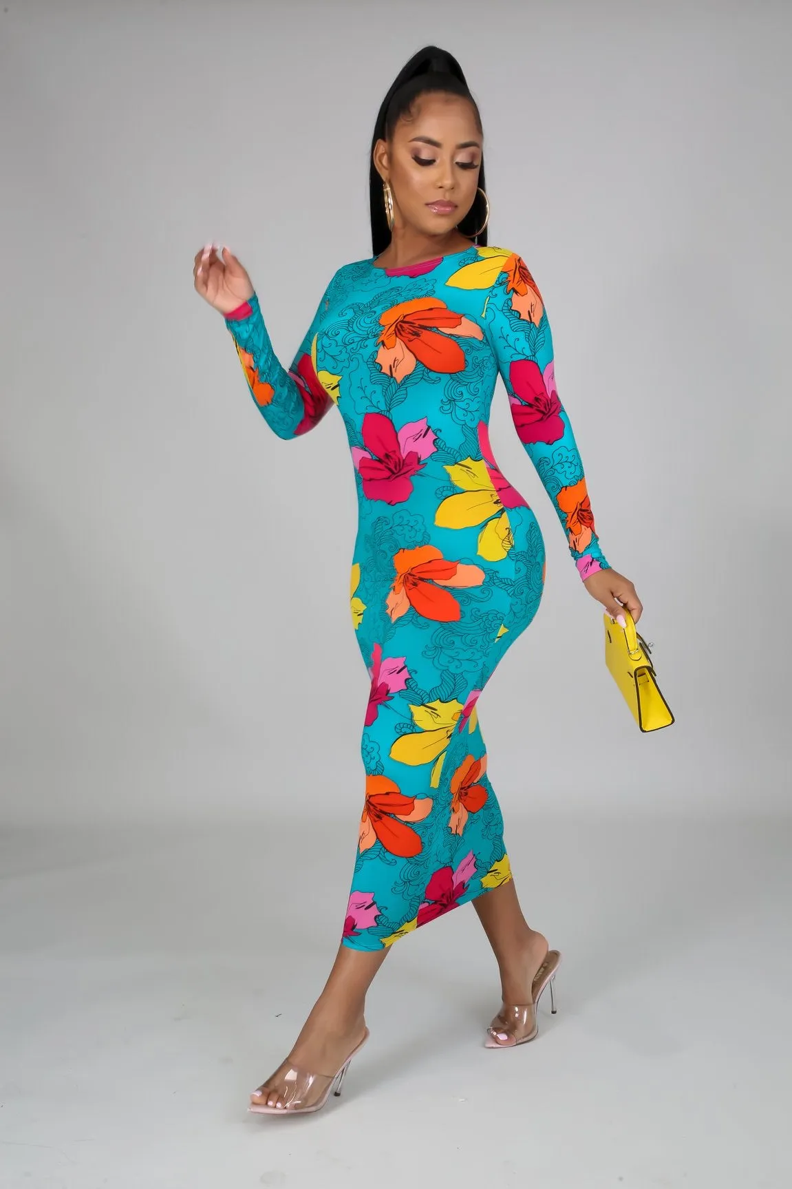 Fit My body pretty flowers dress