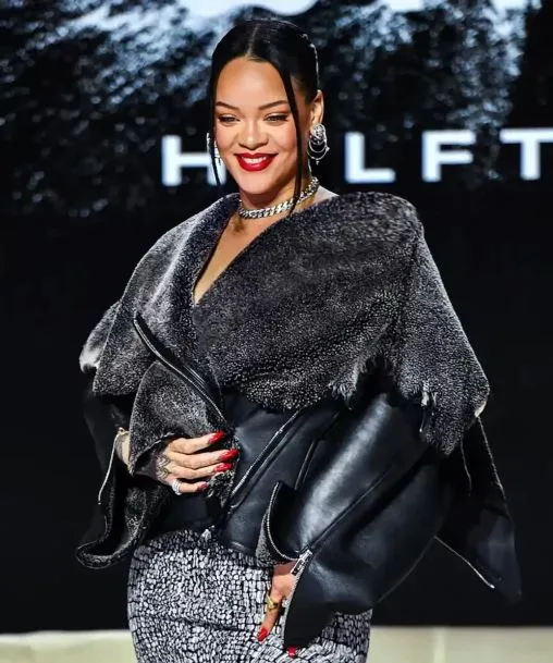 Halftime Show 2023 Rihanna Black Fur Leather Jacket