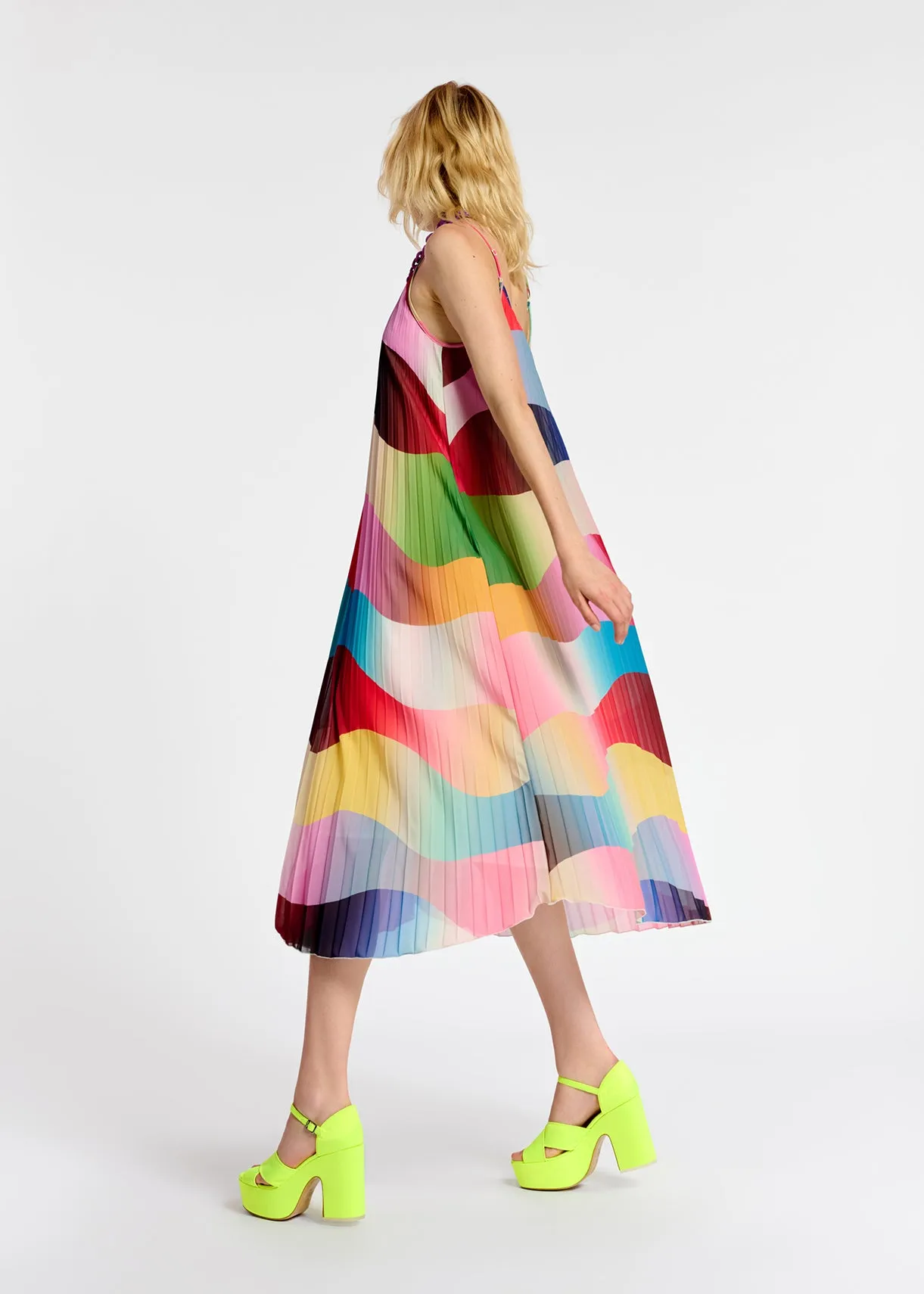 Multicolor graphic print plissé slip dress