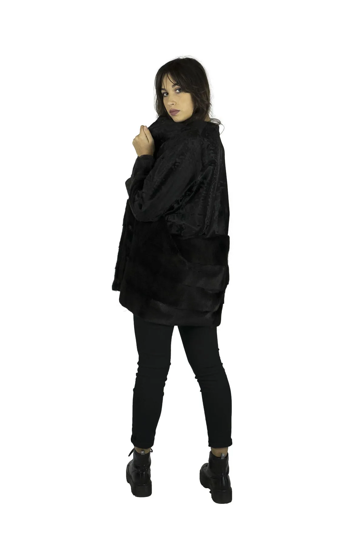 Swakara coat with cuffs and balsa mink